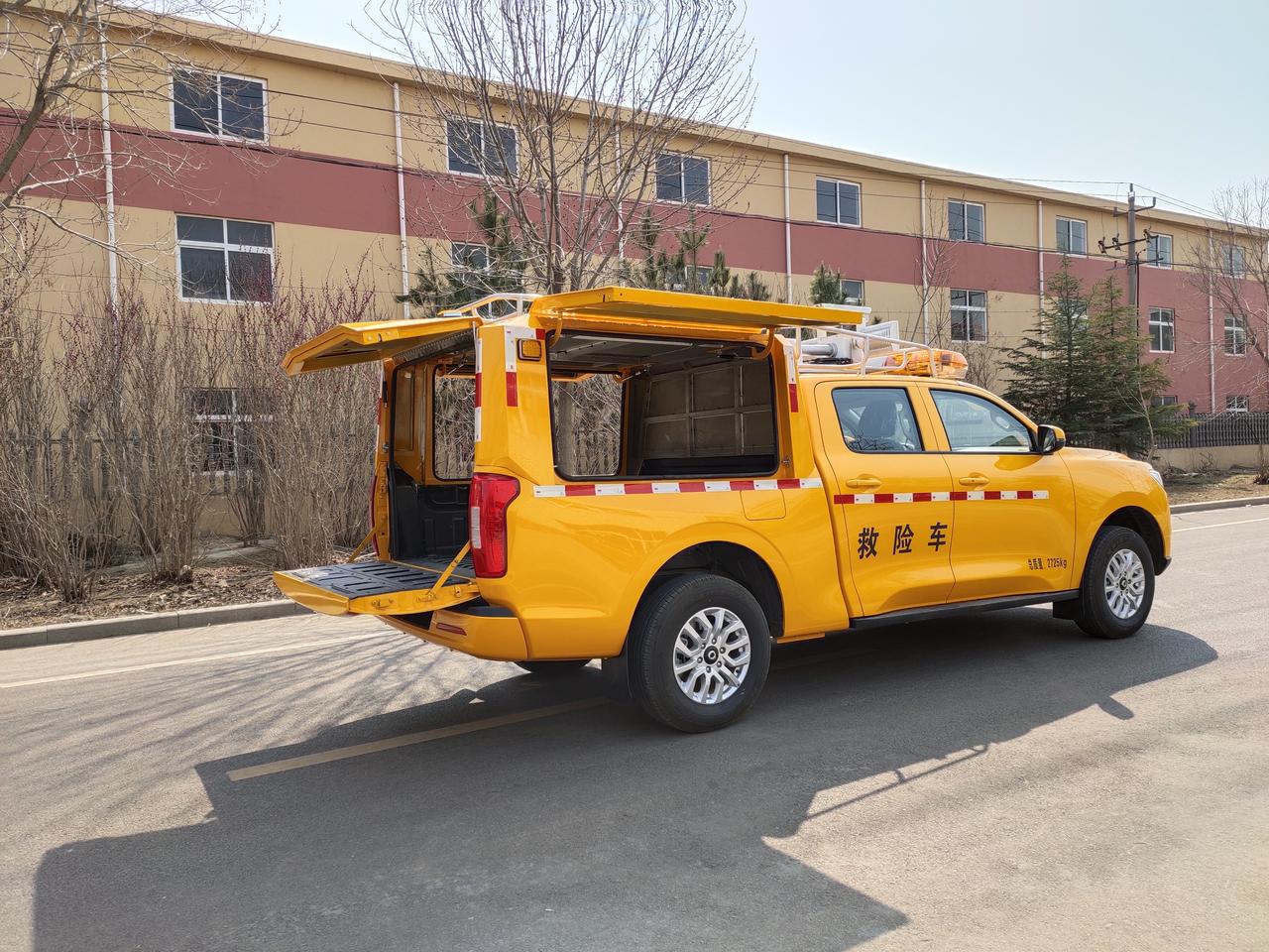 中国首台长城炮抢险车 正式上市 3月28日,国内首台长城炮抢