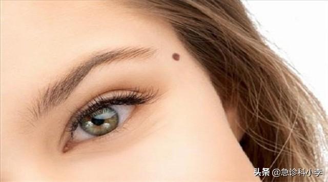 胳膊上好多小红点