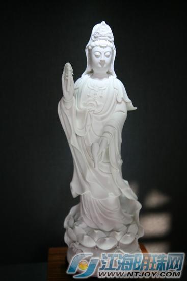 观“百态观音”悟“慈航普渡” 101尊瓷塑观音元旦亮相南通西寺