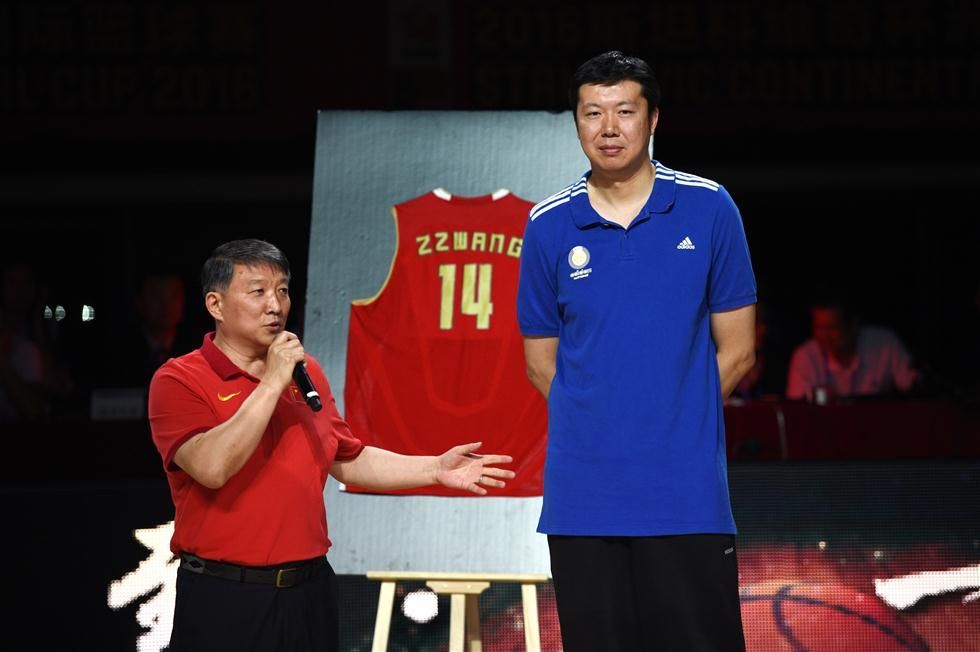 巴特尔为什么不打nba(中国“移动长城”为何总倒下？巴特尔因糖尿病退役，姚明带伤出战)