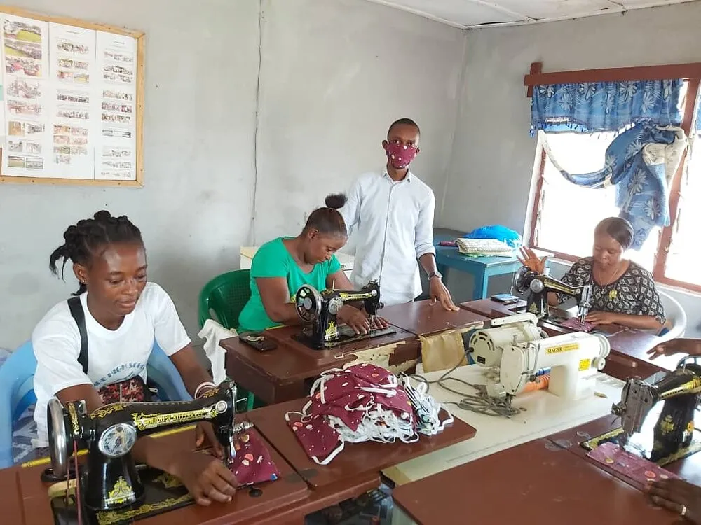 真实版“在逃公主”火爆全网：1岁被弃养，28岁竟被发现是公主