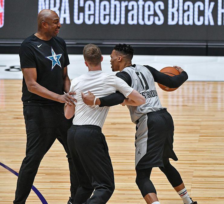 nba强弱转换为什么那么快(深度分析，为什么NBA球员打几十分钟就累，普通人能否承受得住？)