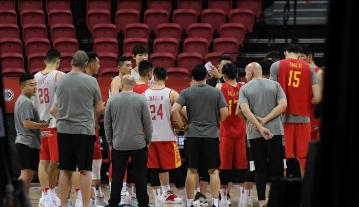 nba季前赛为什么有中国队(中国男篮为什么可以参加NBA夏季联赛？参加需要缴纳多少费用)