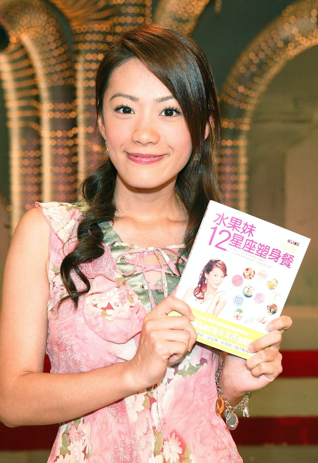 40岁柯以柔赢离婚官司离婚却遥遥无期,丈夫否认家暴出轨仍盼复合