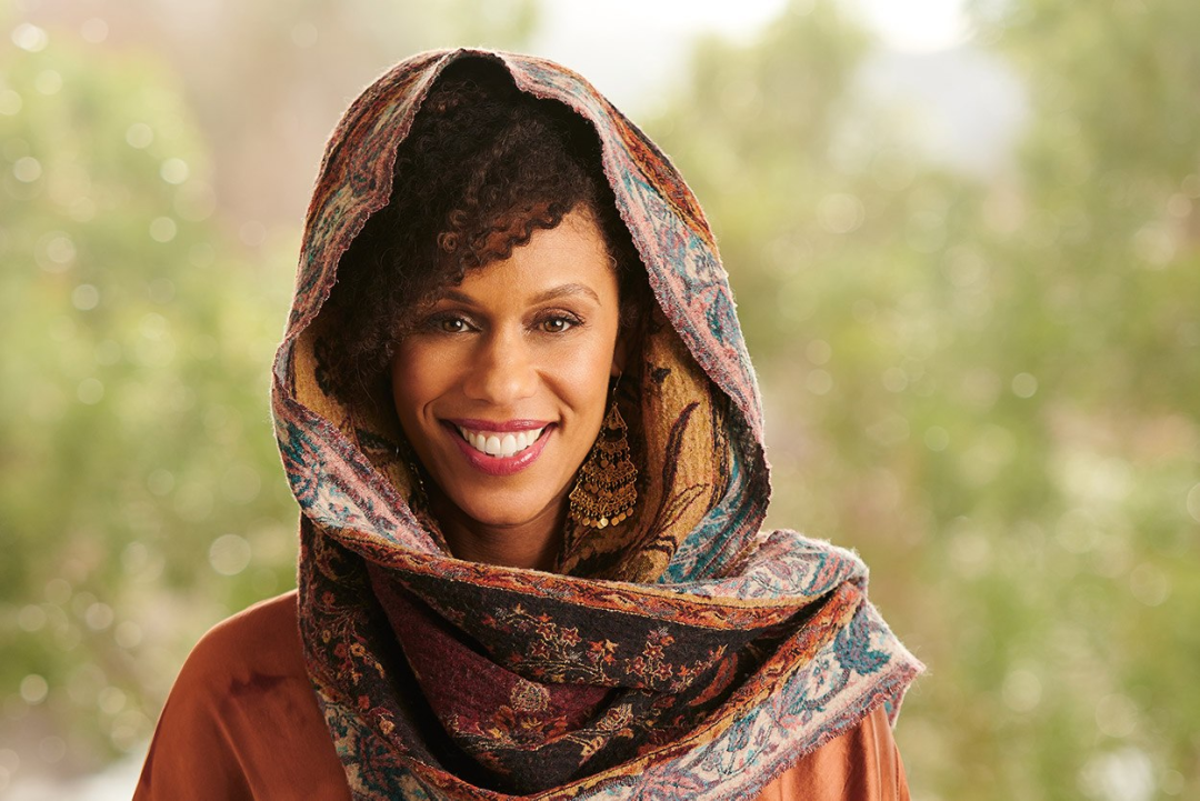 真实版“在逃公主”火爆全网：1岁被弃养，28岁竟被发现是公主