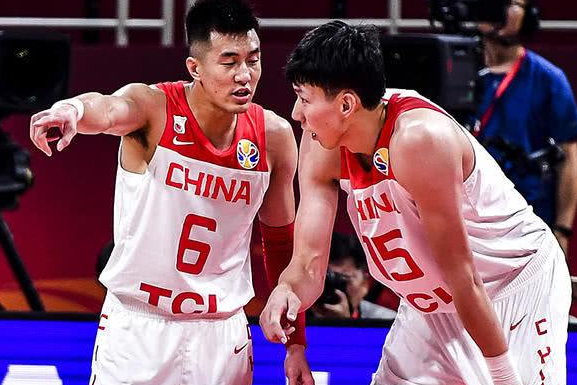 黄种人为什么能在nba立足(亚洲一哥诞生？他是NBA现役唯一一位黄种人，中国男篮不可轻视)