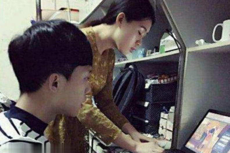 大学寝室开设“书院制”，男女混住让女生家长担心，校方给出解释