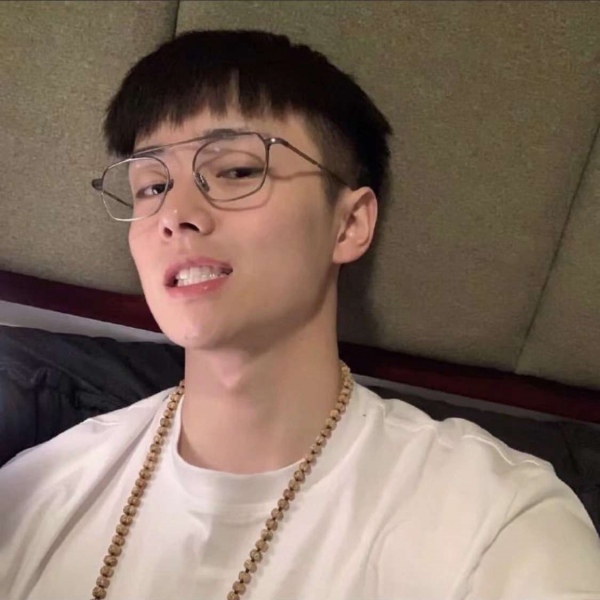 个性双影韩国头像男生大全