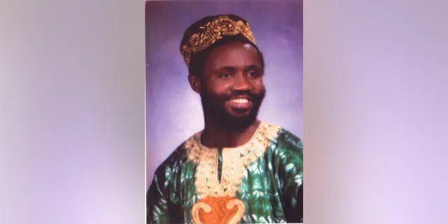 真实版“在逃公主”火爆全网：1岁被弃养，28岁竟被发现是公主