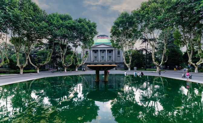 冲上热搜！十三部委重磅发文：两院院士增选中，优先支持女性！