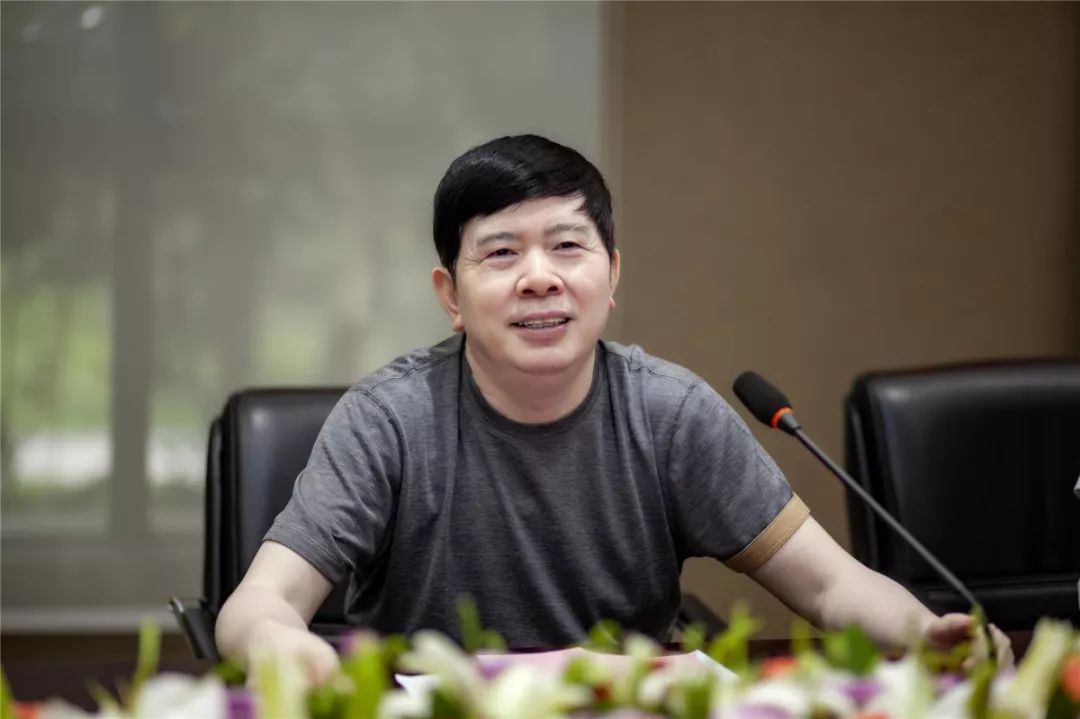 张远平(四川省远达集团有限公司董事长)值得一提的是,罗丽华掌控的