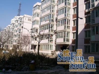 航萃园二期 VS 保利花园四期在沈河谁更胜一筹？