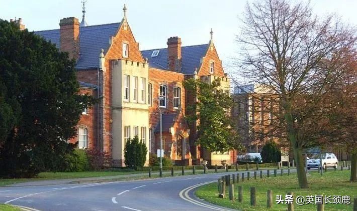 英国70所大学：新学期开学时间、授课方式等最全更新汇总