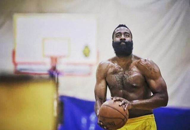 nba为什么那么多纹身的(有些NBA巨星为何不纹身？看看这些硬汉怎么回答，哈登理由太可爱)