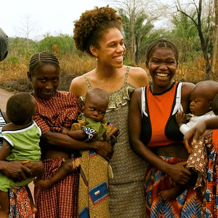 真实版“在逃公主”火爆全网：1岁被弃养，28岁竟被发现是公主