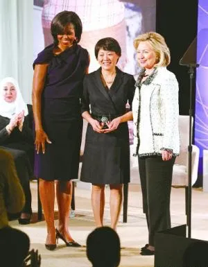 燃爆！成就过范冰冰的最强女律师，又来决战强奸犯鲍毓明了！