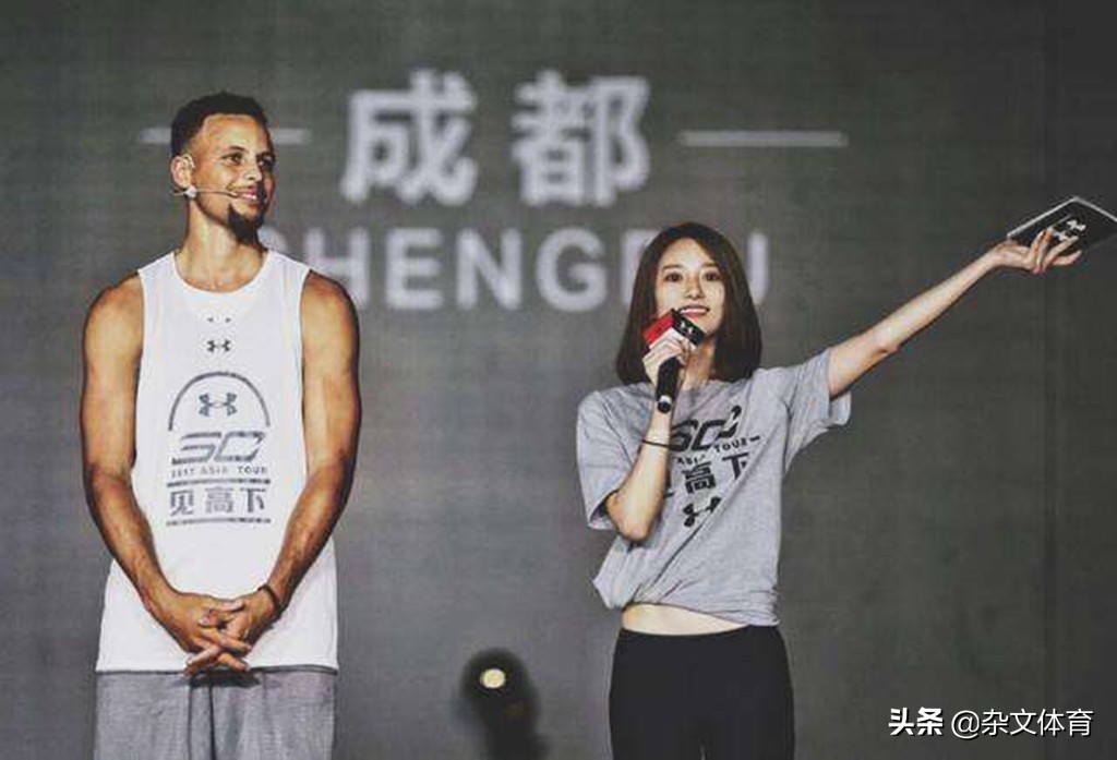 nba直播为什么弄一群花瓶(颜值和才华俱佳！NBA国人女主播是库里迷妹，外表超越美娜)