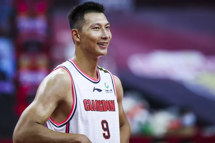 cba为什么外国人(为什么CBA不能像NBA一样，人员流动？原因有3点)