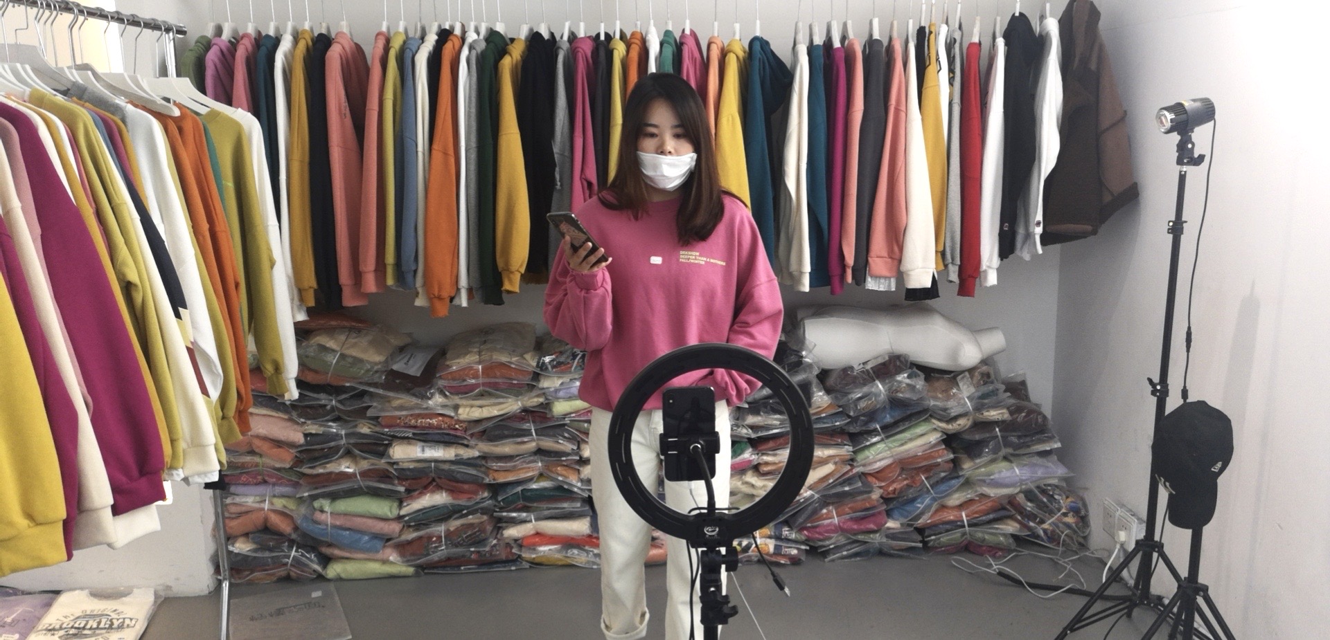 疫情下杭州四季青韩装档口东大门小店装修新貌