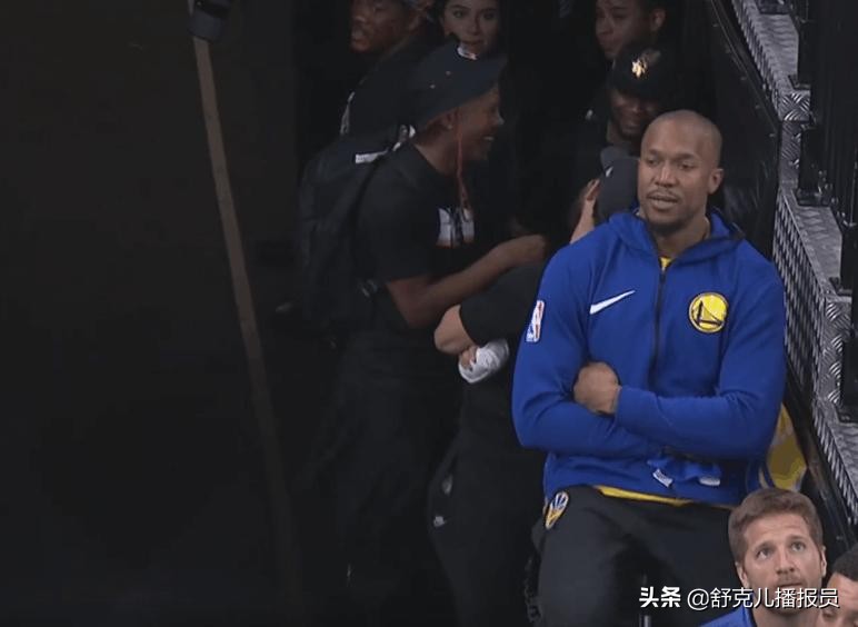 为什么nba安排在冬天(揭开真相，为何NBA球员下场后要立刻穿上外套，难道球馆太冷了？)