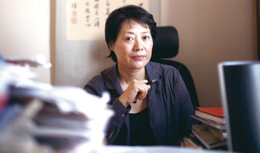 燃爆！成就过范冰冰的最强女律师，又来决战强奸犯鲍毓明了！