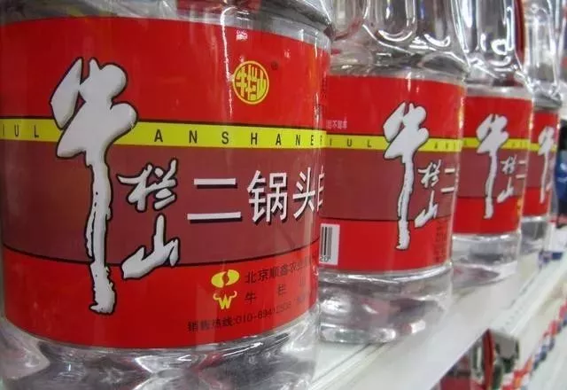 牛栏山二锅头和红星二锅头到底有何不同？这两款白酒，你更喜欢喝哪一款？