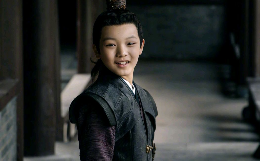 其实参与了好几部爆款热剧,比如在《长歌行》中饰演太子李承乾,《周生