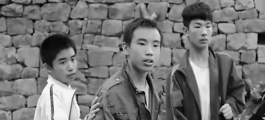 1993年，浙江女子给3名小乞丐30元路费，20年后乞丐拿一百万报恩