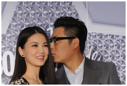 怀孕后胖得离谱的女明星，有人飙升55斤，有人直逼190胖若两人