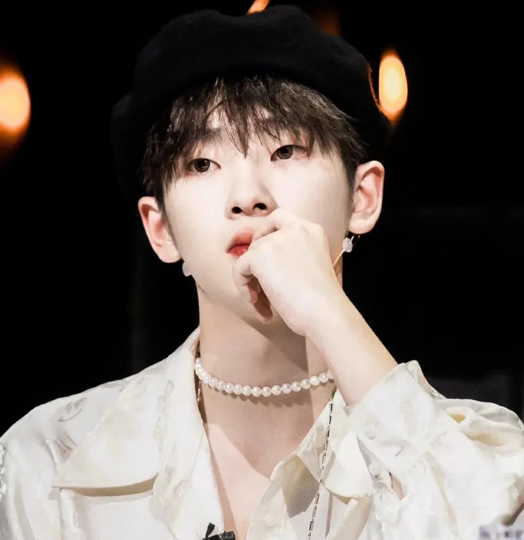 娱乐八卦 赵露思 白鹿 王楚然 袁冰妍 龚俊 赵丽颖 张睿 李易峰 周震南