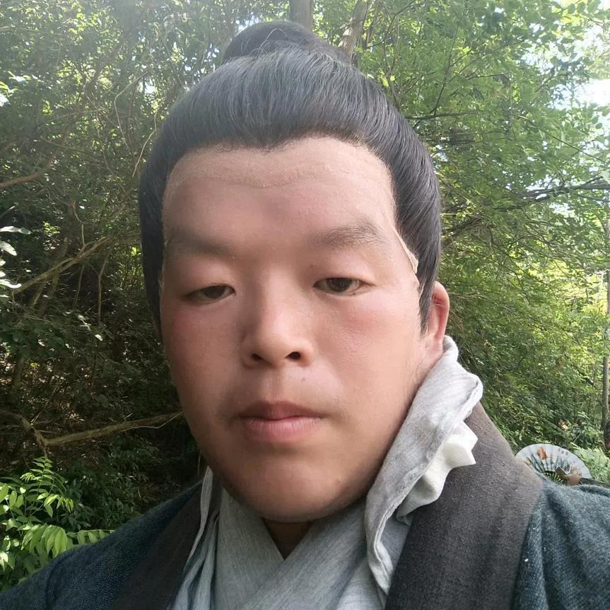 假群演云子团团为什么翻车这么惨