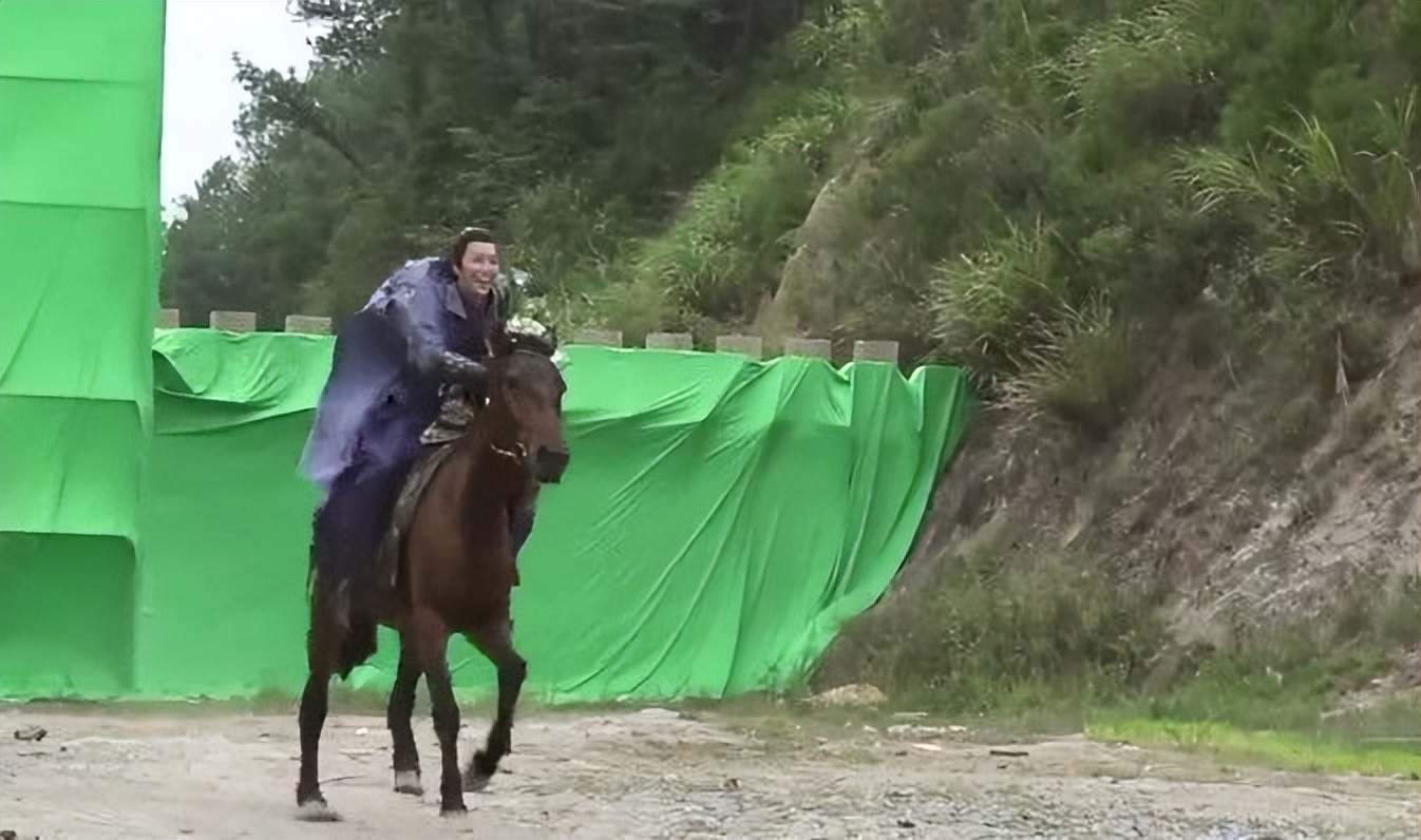 不够潇洒别骑马，这10位演员告诉你，啥叫鲜衣怒马少年郎