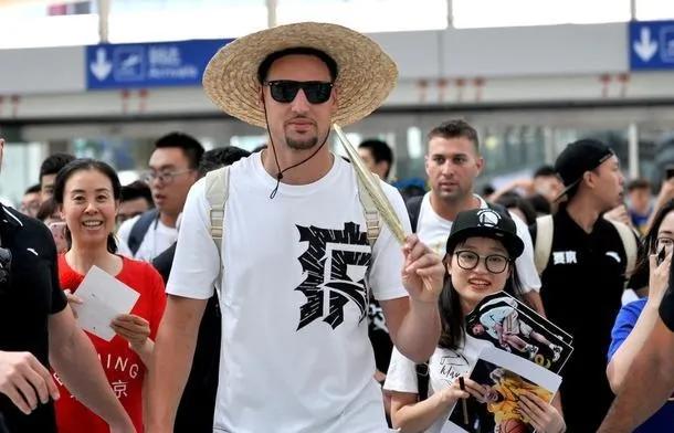 李宁签约nba有哪些球员(国内品牌签约的NBA球星一览，汤普森十年8000万美元性价比最高)