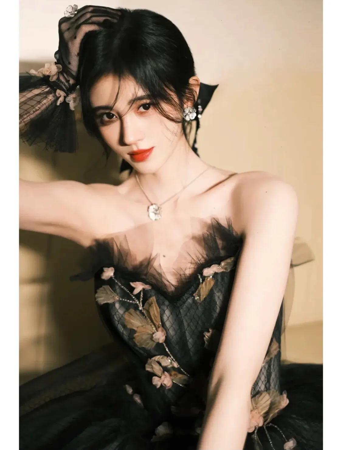 明星图集-鞠婧祎