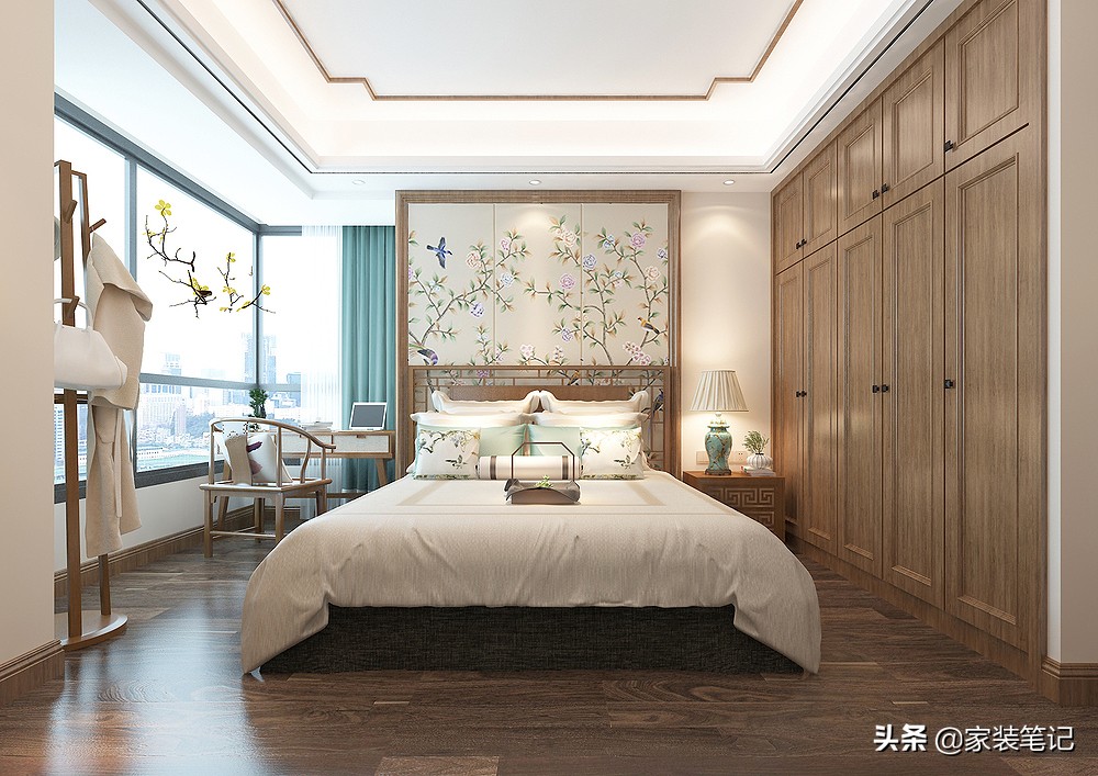 她家的中式风装修，在小区里面堪称经典，色彩、硬装搭配很有品味