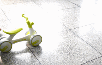 酷骑儿童滑步车测评：宝宝的第一辆学步车