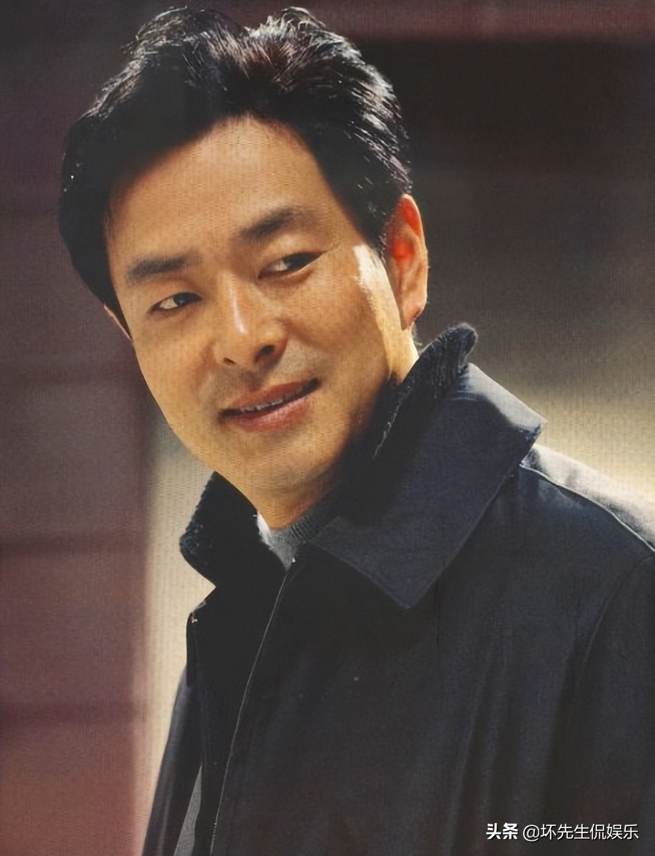 胡雅斯：6岁出道，12岁走红，13岁为学业退圈，31岁皈依佛门