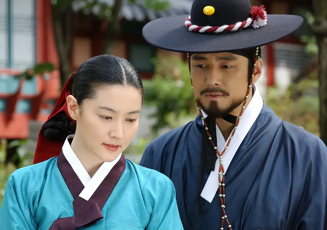 知名的女演员,"氧气美女"李英爱影响力最大的作品就是韩剧《大长今》