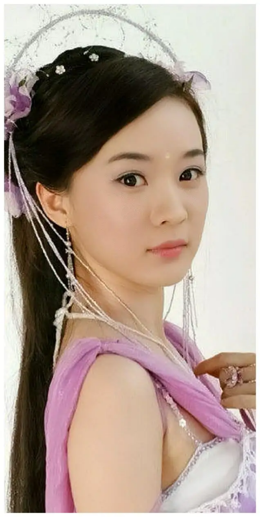 怀孕后胖得离谱的女明星，有人飙升55斤，有人直逼190胖若两人