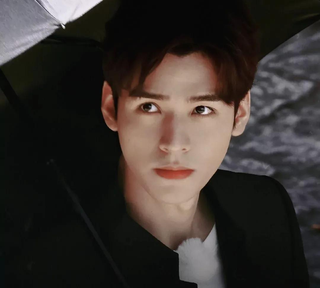 娱乐八卦 赵露思 白鹿 王楚然 袁冰妍 龚俊 赵丽颖 张睿 李易峰 周震南