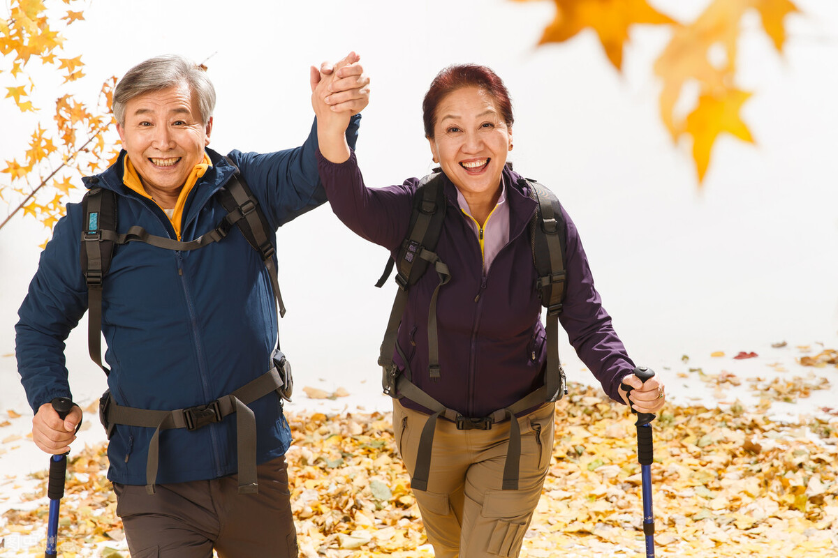 老年人每天散步多久最好？建议不超过这3个范围