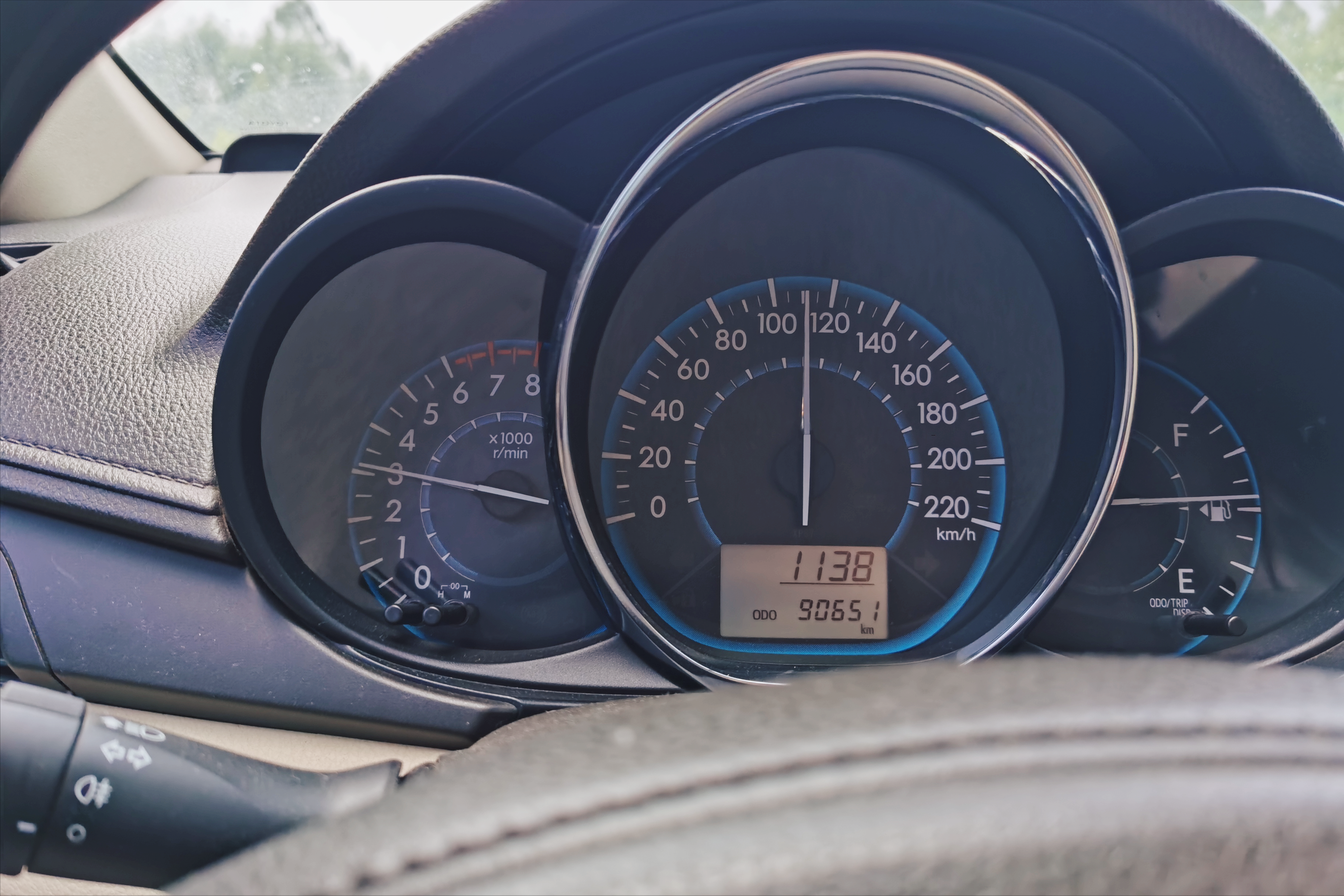 手動擋的車怎么開才能又快又猛？記住這2個操作，檔位越高越順暢
