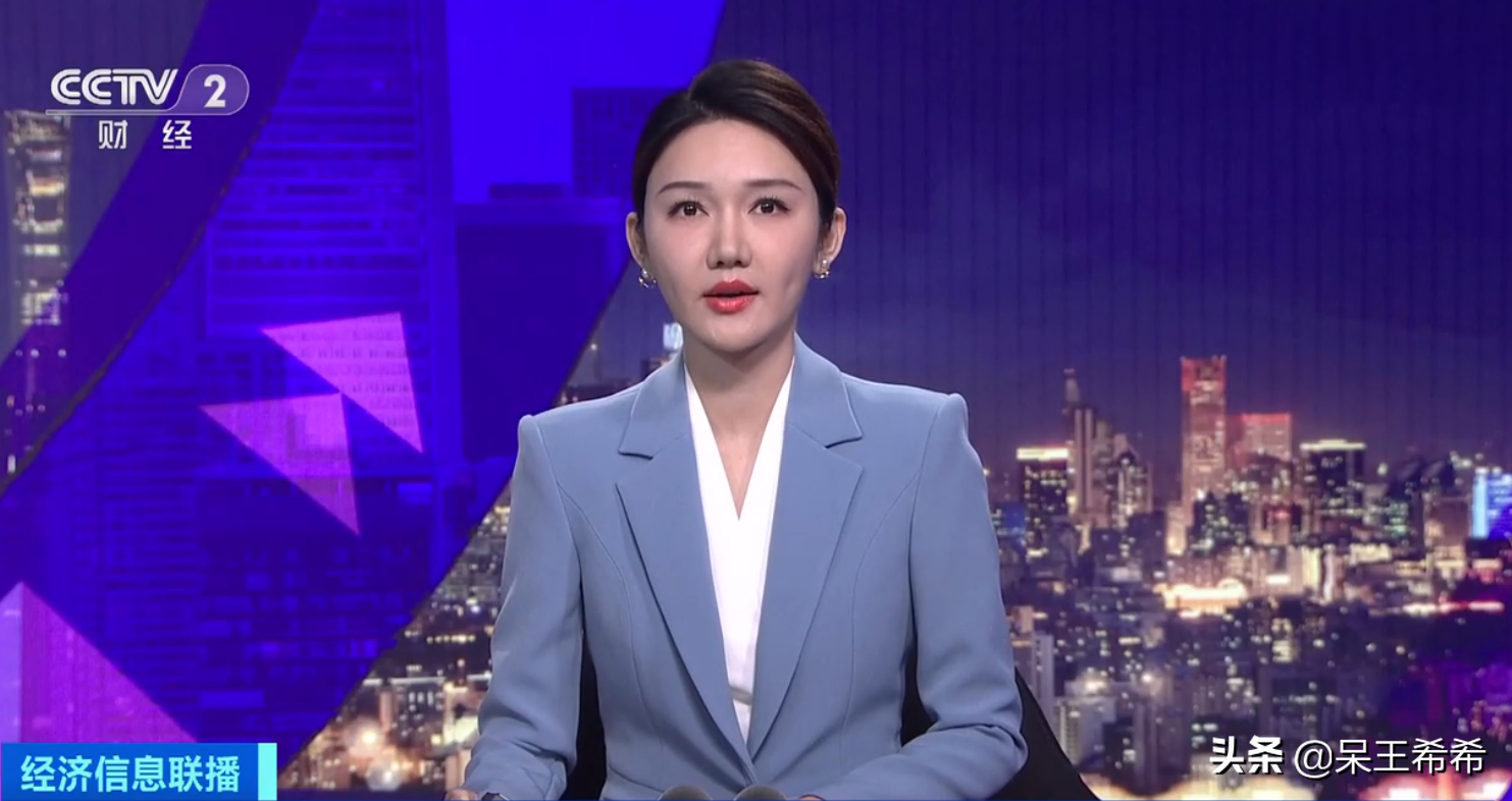 央视新面孔龙洋被重用，节目录制多样化，主持风格完成调整