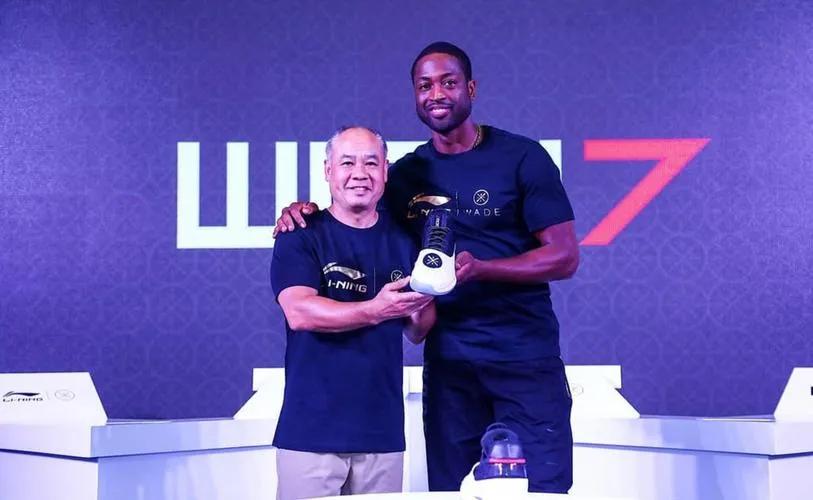 李宁签约nba有哪些球员(国内品牌签约的NBA球星一览，汤普森十年8000万美元性价比最高)