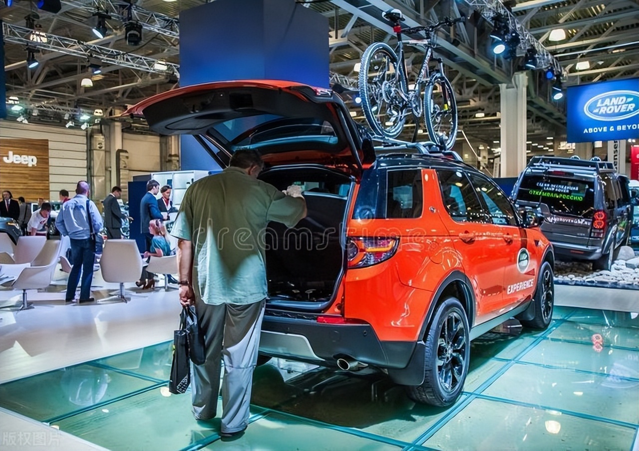 “买红酒送路虎汽车”，一天收款1800万，老板的生意经值得借鉴