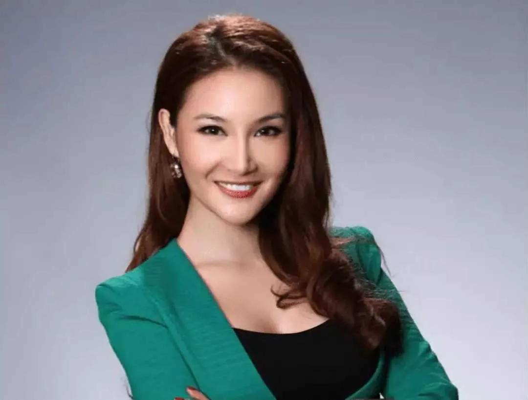 央视主持人翠西因骂网友遭禁言！人设与三观不符，迟早要吃大亏