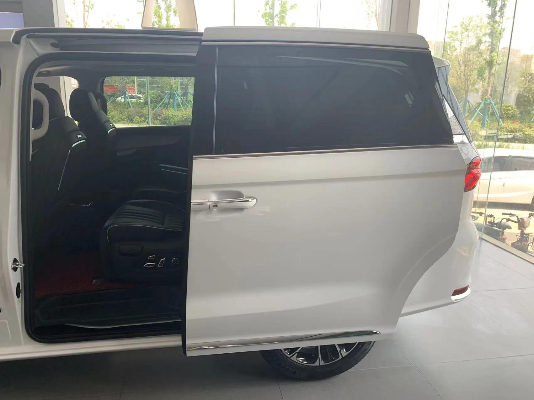 全球首款纯电动MPV来喽