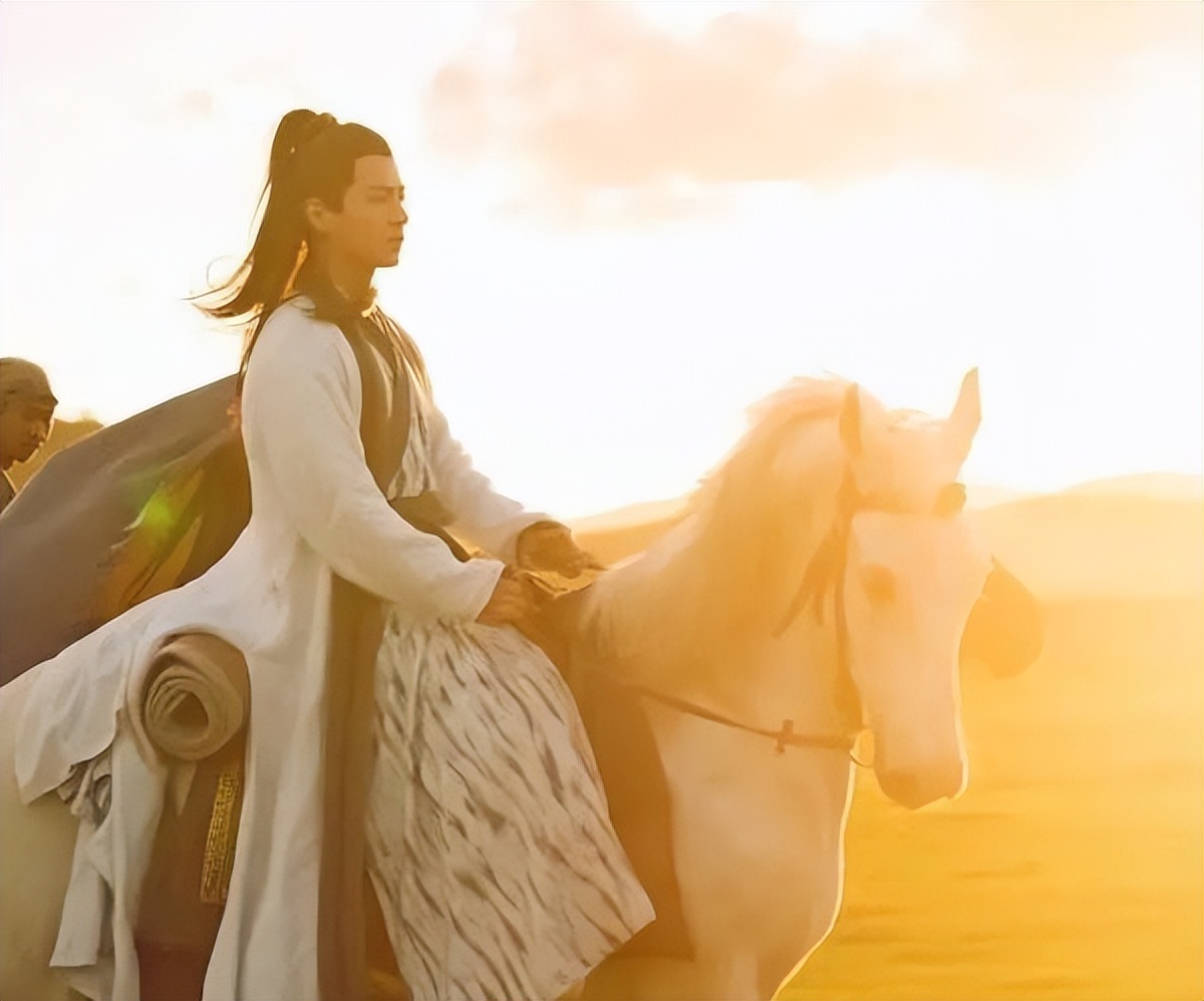 不够潇洒别骑马，这10位演员告诉你，啥叫鲜衣怒马少年郎