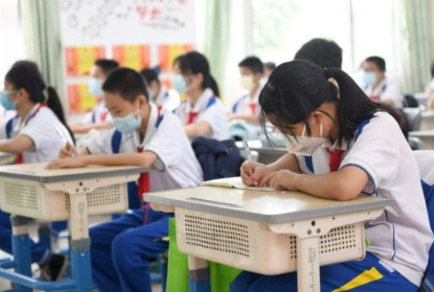 私立学校“转公”提上日程，民办老师的3条出路，解决编制成关键