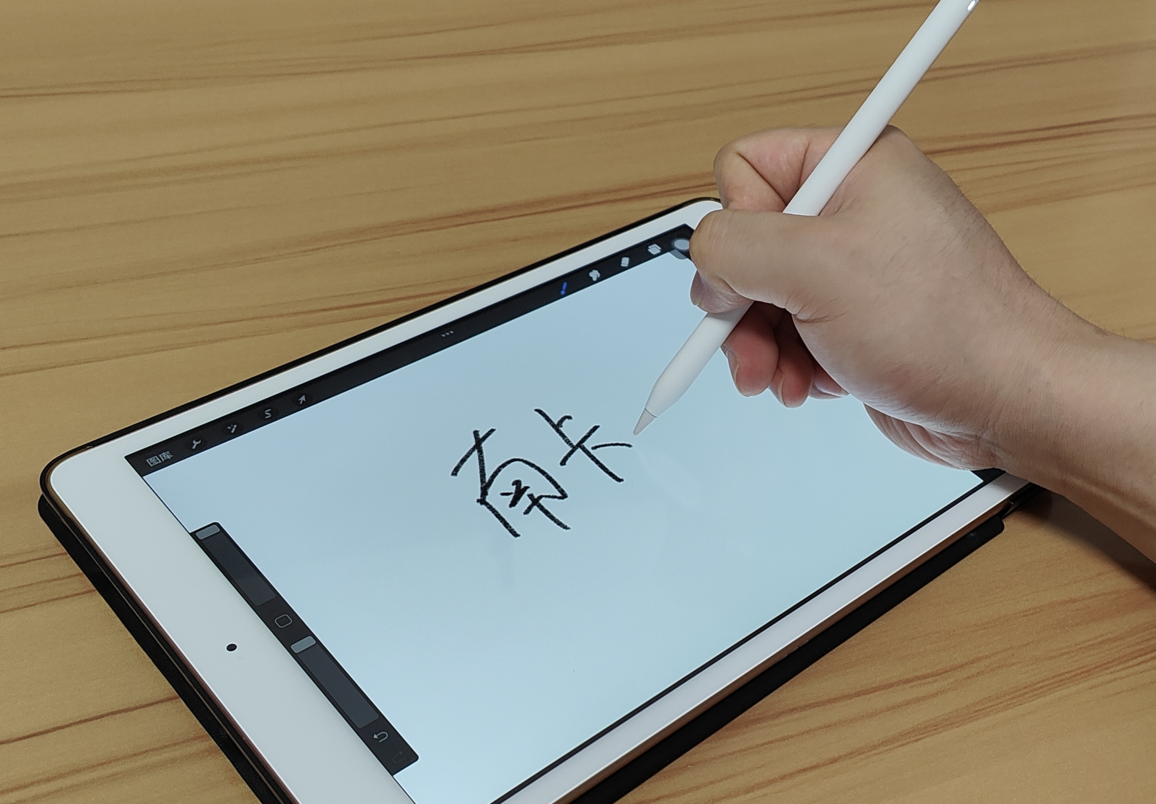 只要苹果五分之一价格，南卡Pencil电容笔体验：丝滑持久防误触